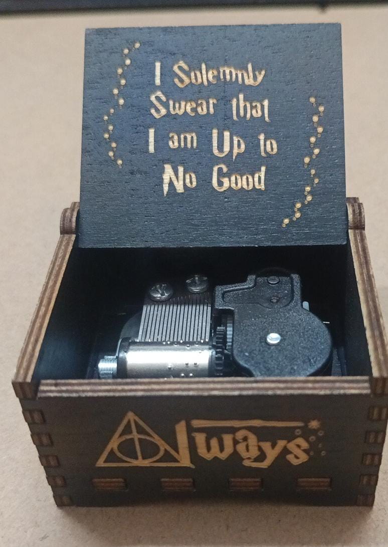 Harry Potter themed wooden hand-crank Automatic music box