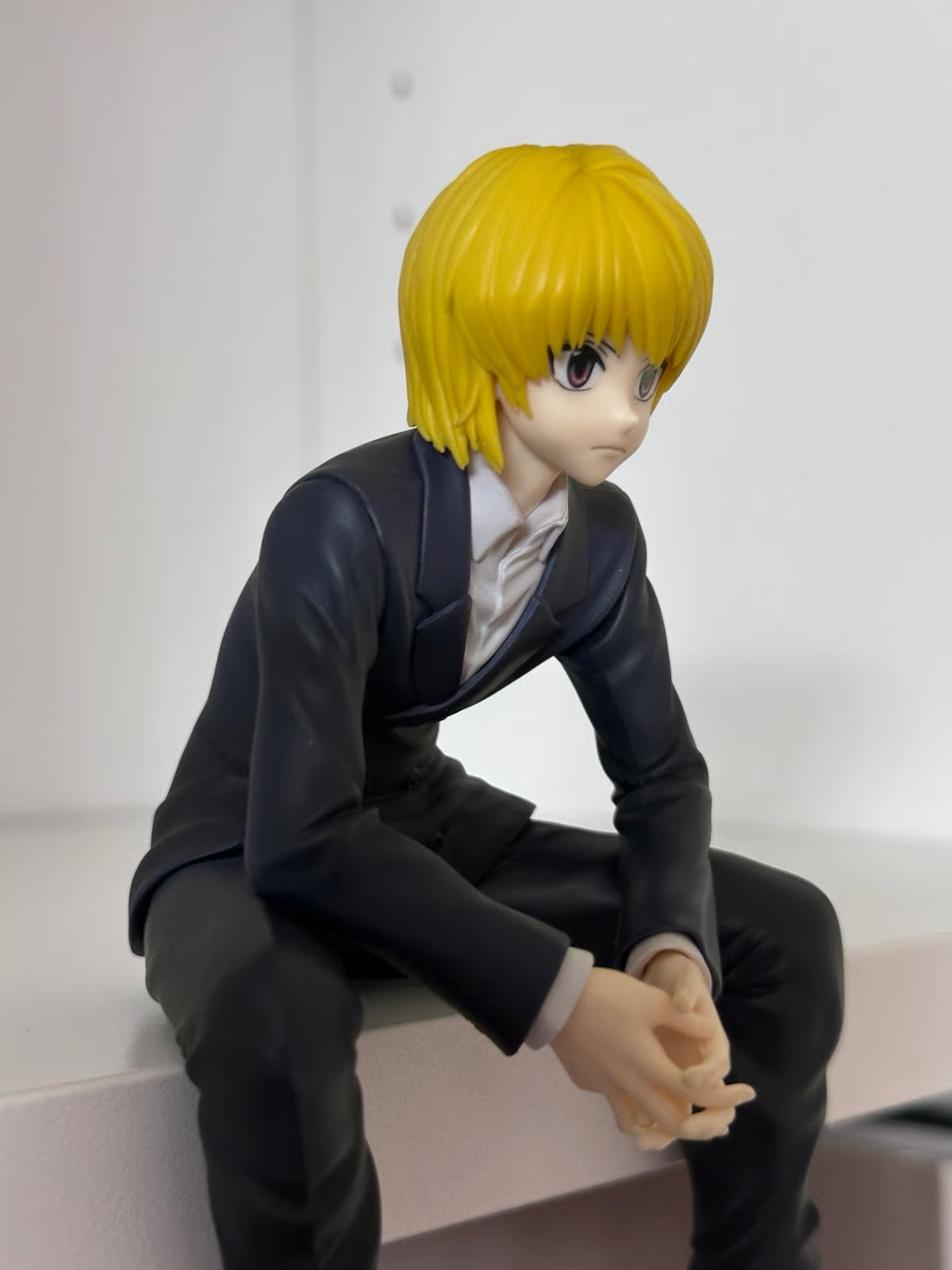 Hunter x Hunter kurapika Sitting Anime Figure PVC Model 15cm