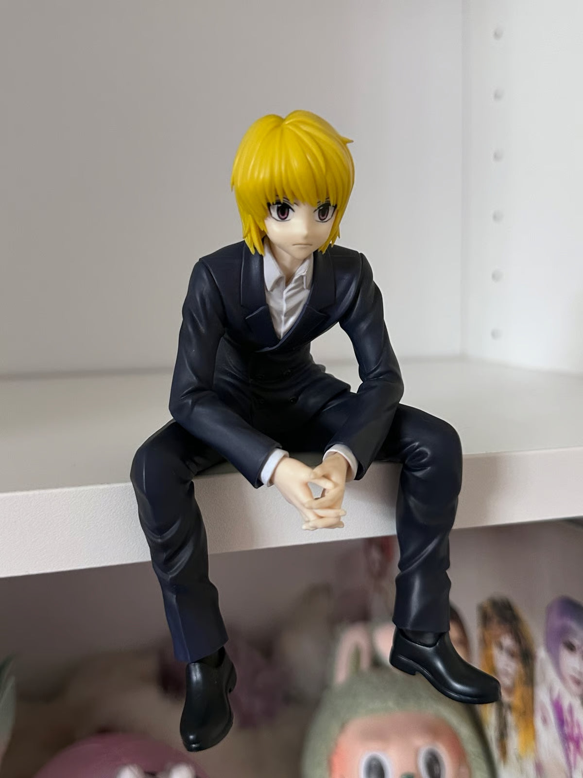 Hunter x Hunter kurapika Sitting Anime Figure PVC Model 15cm